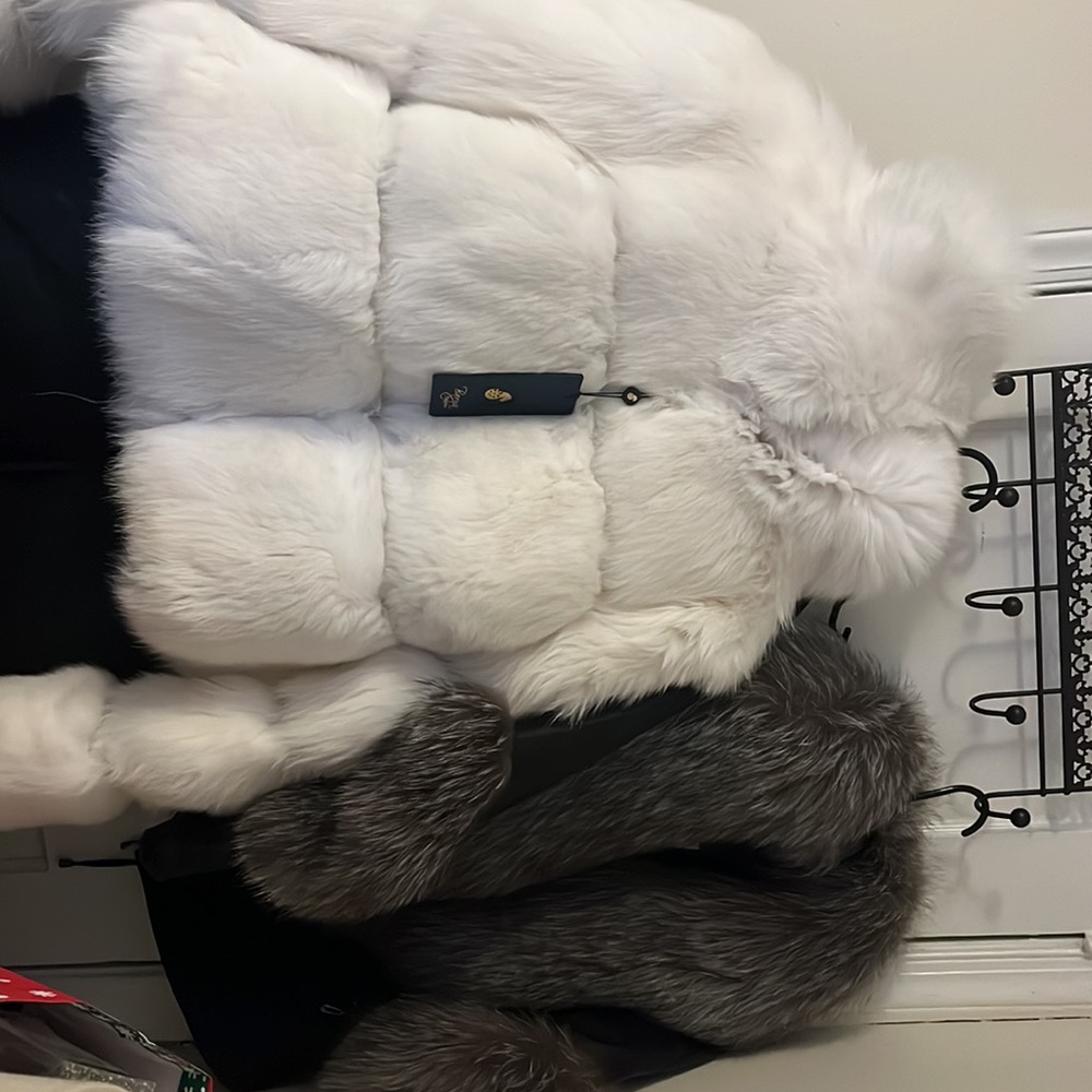 White Fox NEW - Picture 5 of 6